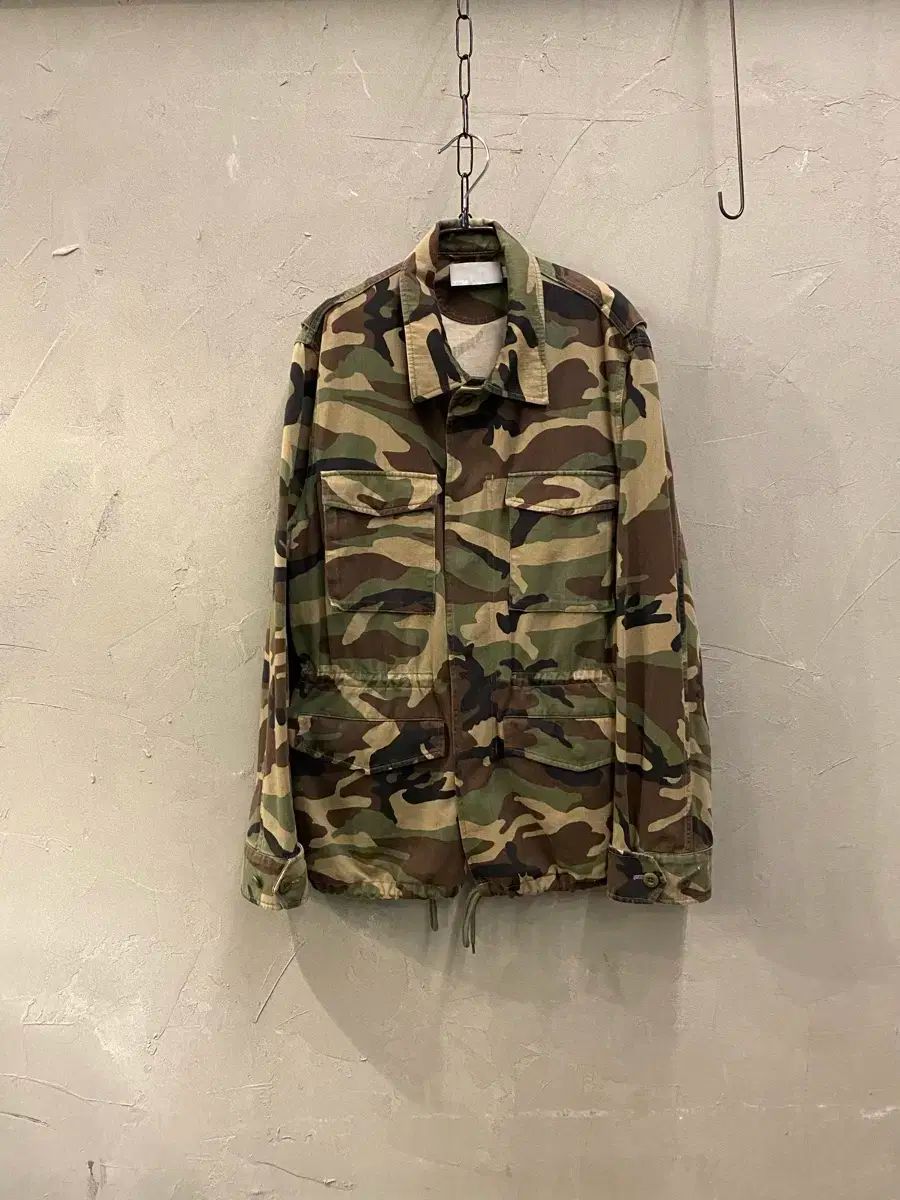 【雷市場（ポンジャン）商品韓国直送】 VINCE ヴィンス 迷彩 マウンテンパーカー