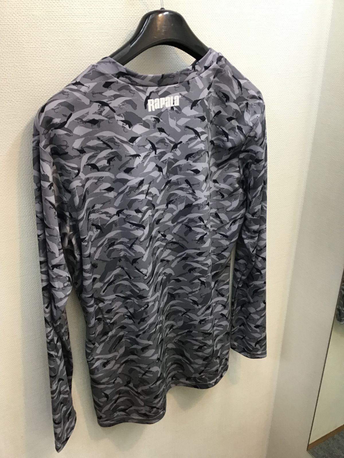 ラパラ デザインロングTシャツ 男性サイズ L （アメリカンサイズ S