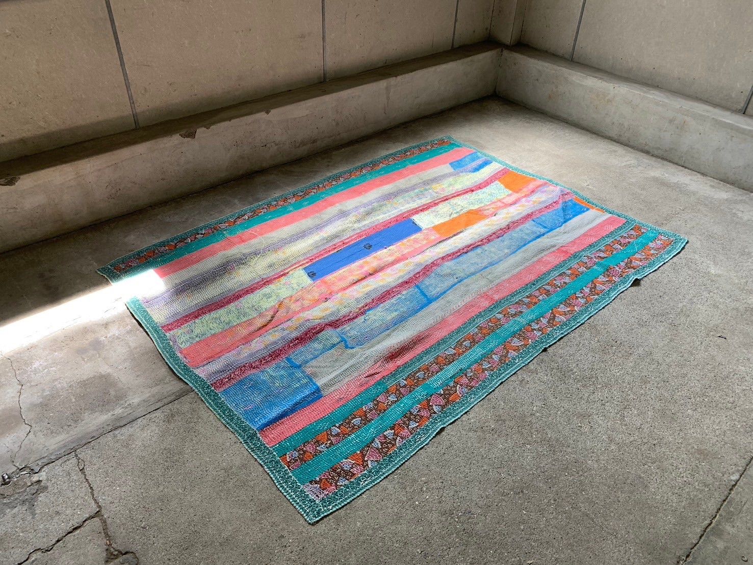 アフリカ マリ 泥染め 布 ヴィンテージ ラグ ボゴランマーケット - 泥