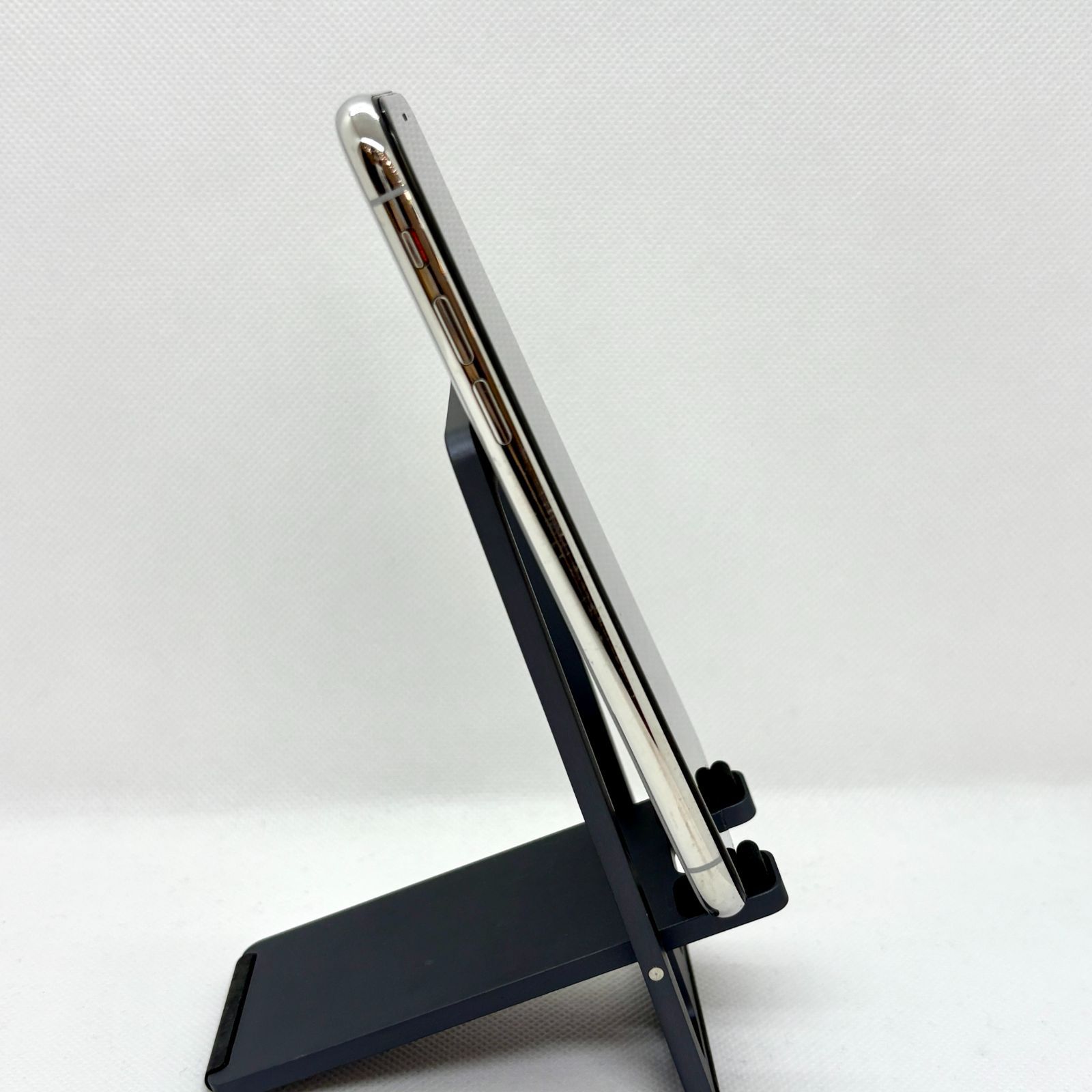 良品】【新品バッテリー100%】 iPhone X 256GB シルバー 7640 SIM