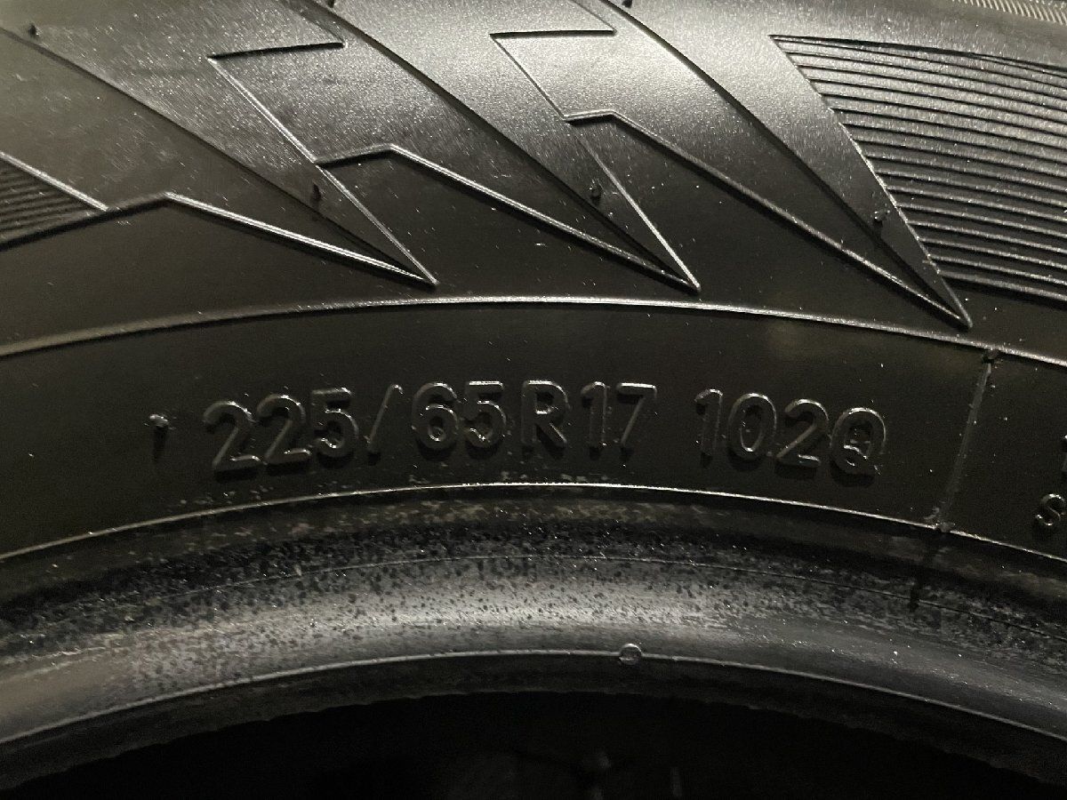 TOYO winter TRANPATH TX 225/65R17 17インチ スタッドレス 4本 22年製 エクストレイル CX-5 エスクード  ハリアー RAV4等　(MTP205)