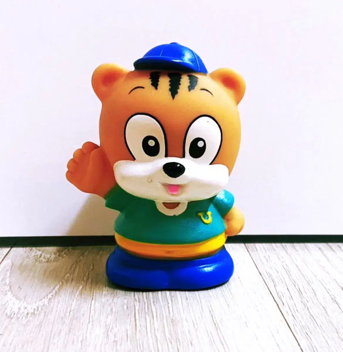 レトロ 0 ジャパン・フレンドシップ・サービス キャラクター ゆう