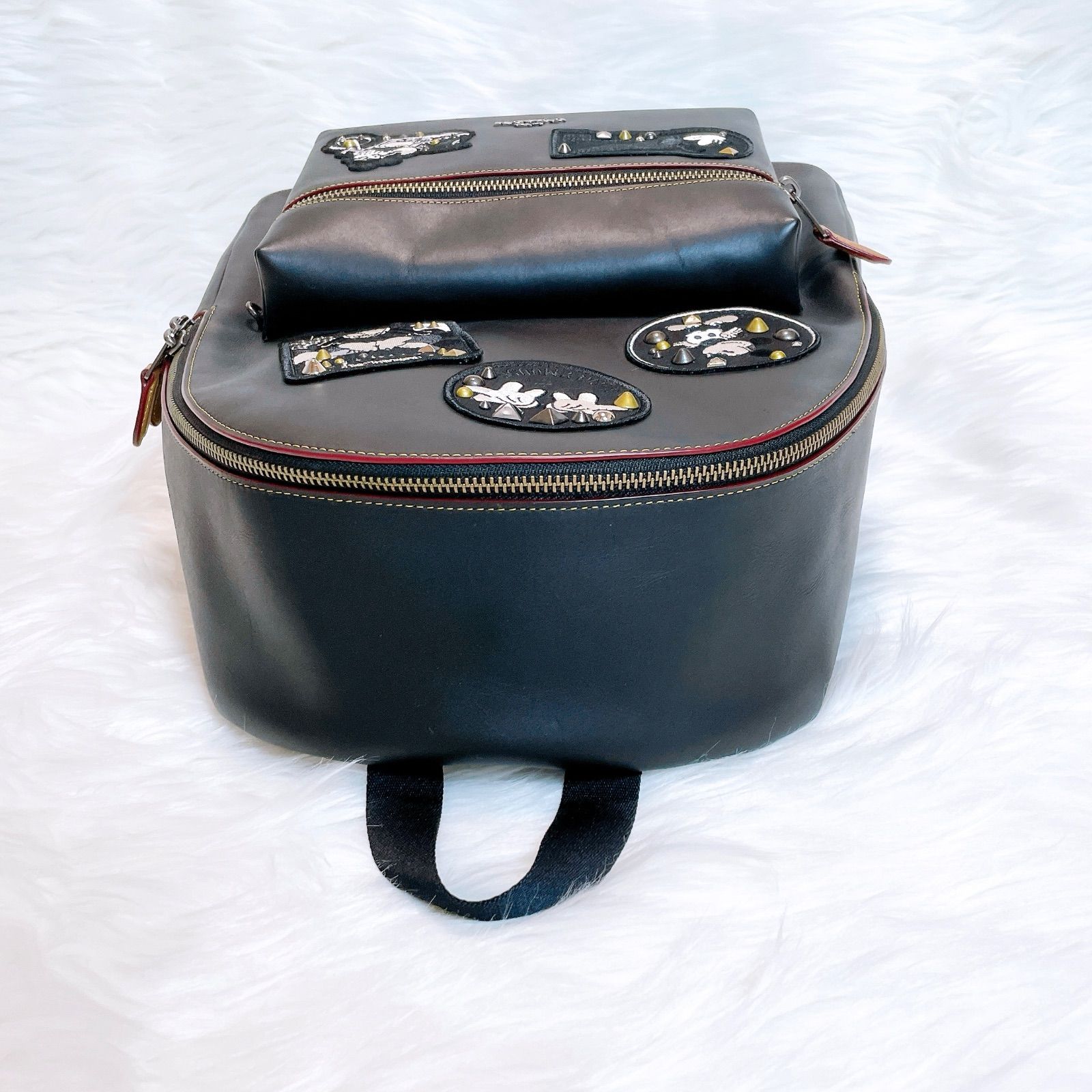 完売品 極稀少 コーチ ディズニー ミッキー パッチ バックパック リュック 完売品 極稀少 コーチ ディズニー ミッキー パッチ バックパック