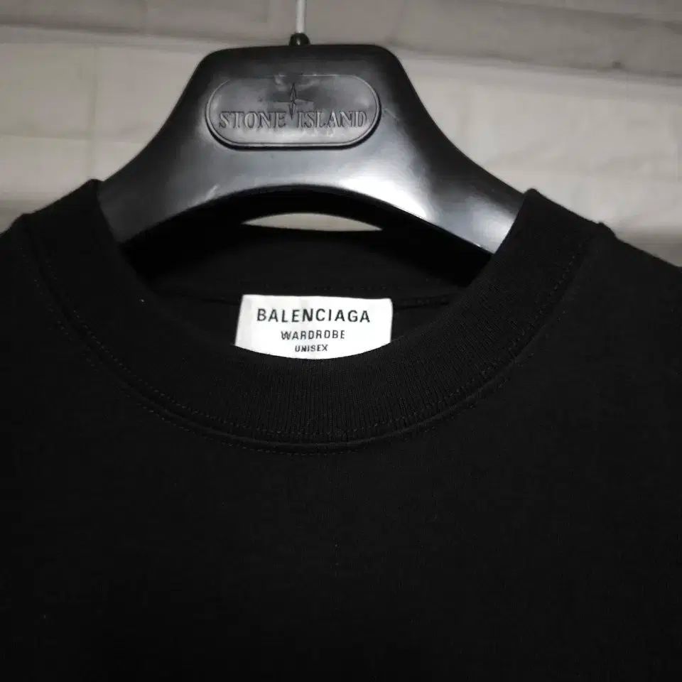  BALENCIAGA バレンシアガ 刺繍 ロゴ 半袖 s 半袖(Tシャツ) Tシャツ カットソー
