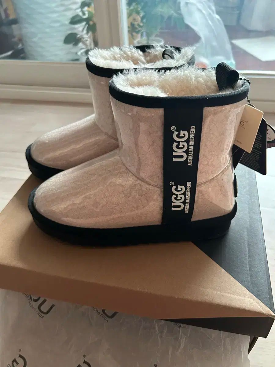 【雷市場（ポンジャン）商品韓国直送】 UGG キッズブーツ