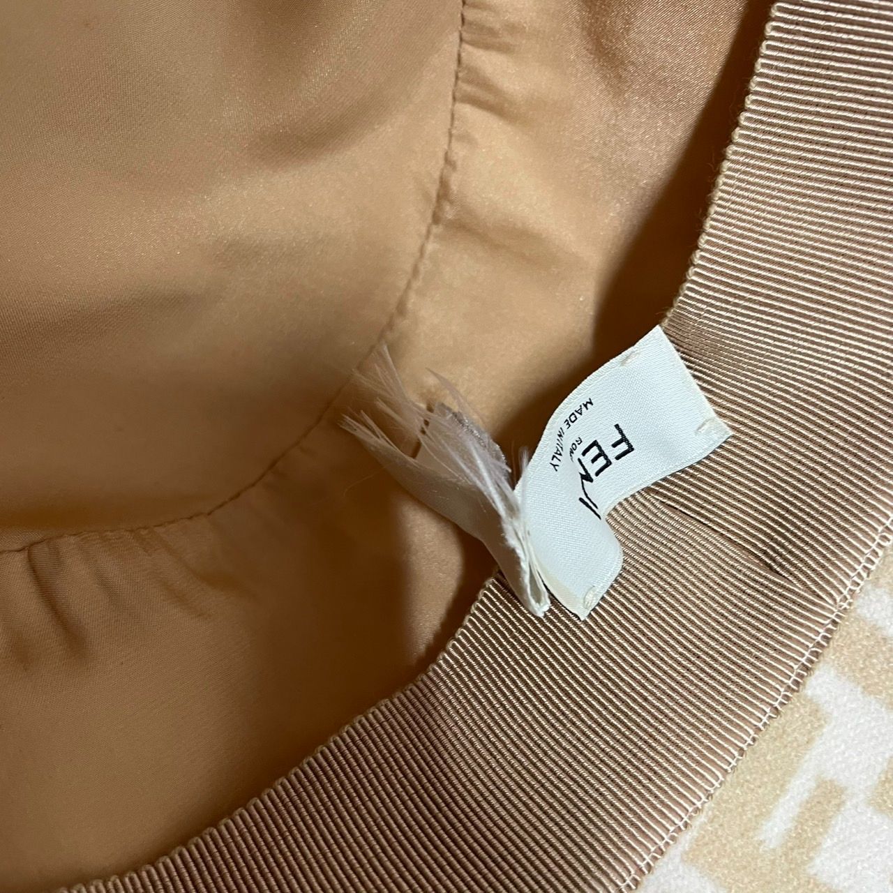 ウール ベージュ