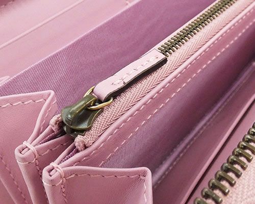 ほぼ未使用☆グッチ ラウンドF長財布 GGスプリーム ストロベリー J5309 