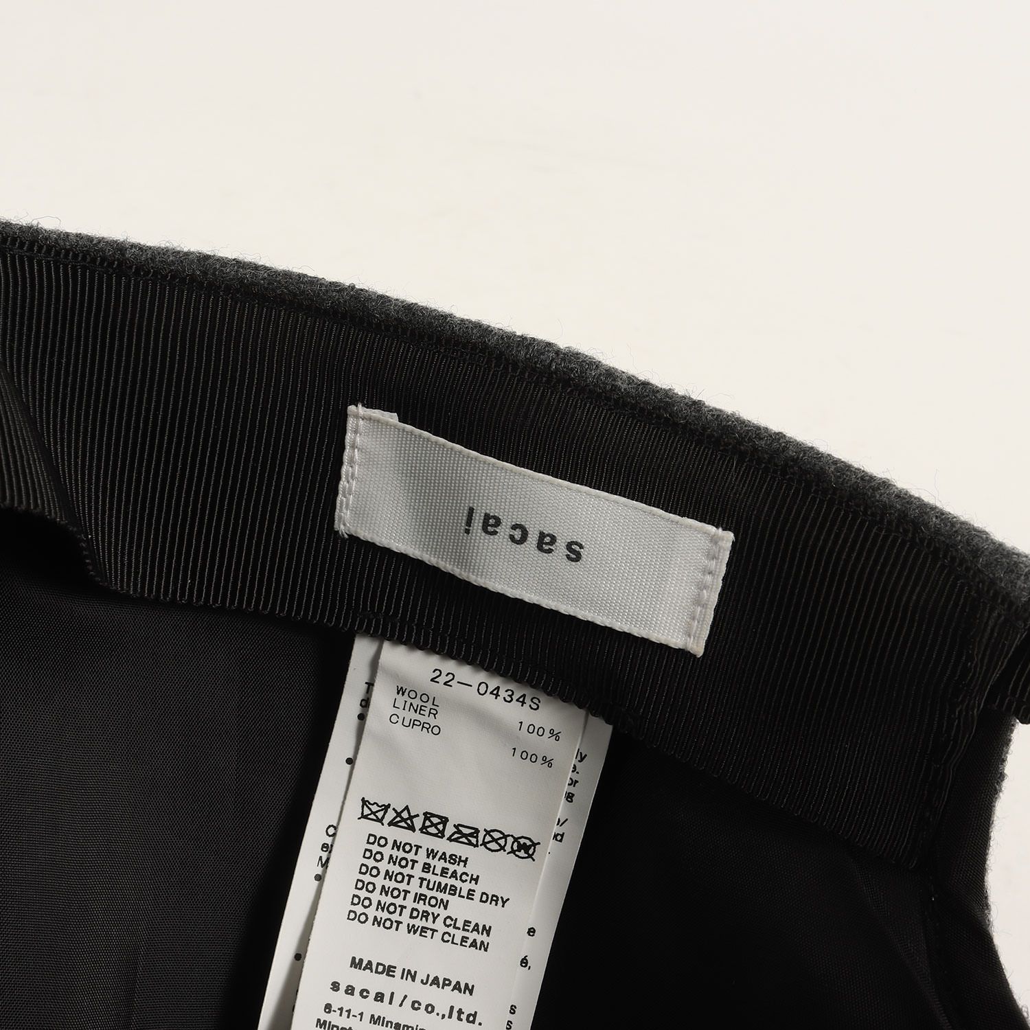 【美品】Sacai サカイ キャップ / 22AW Sロゴ ウールメルトン 6パネル キャップ (WOOL MELTON CAP 22-0434S) / グレー / ブランド 帽子 / 日本製【メンズ】【中古】 美品】Sacai サカイ キャップ / 22AW Sロゴ ウールメルトン 6パネル
