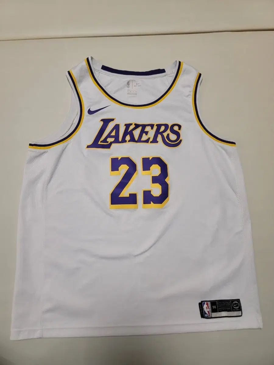 Lakers レブロン ジェームス 正規品 Swingman（スウィングマン）