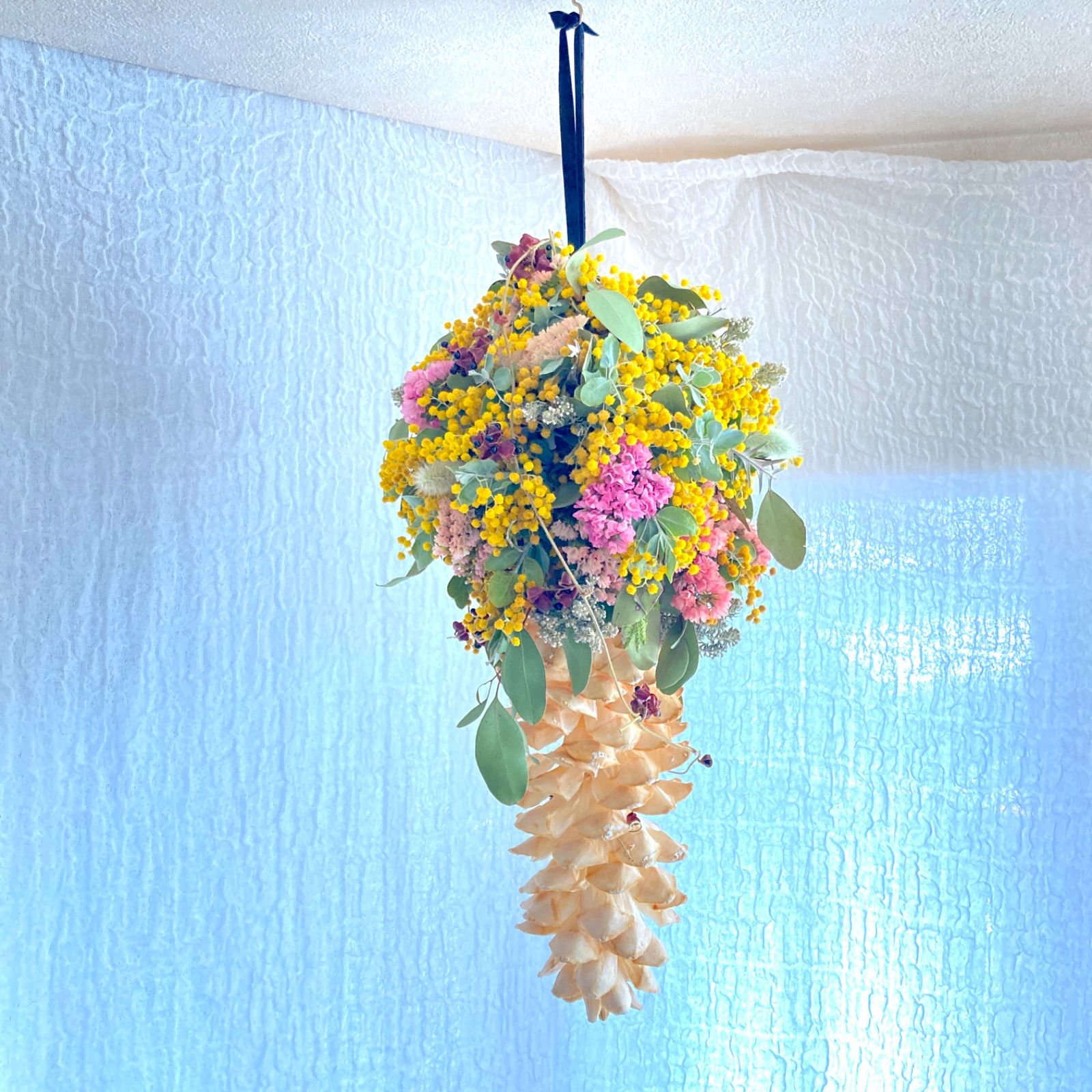 ミモザフライングリースシュガーパインコーンナチュラル