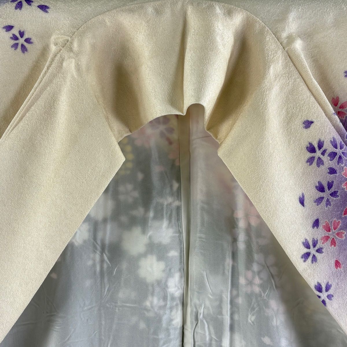 振袖 身丈168cm 裄丈68.5cm L 袷 辻が花 桜 銀通し 金彩 クリーム 正絹