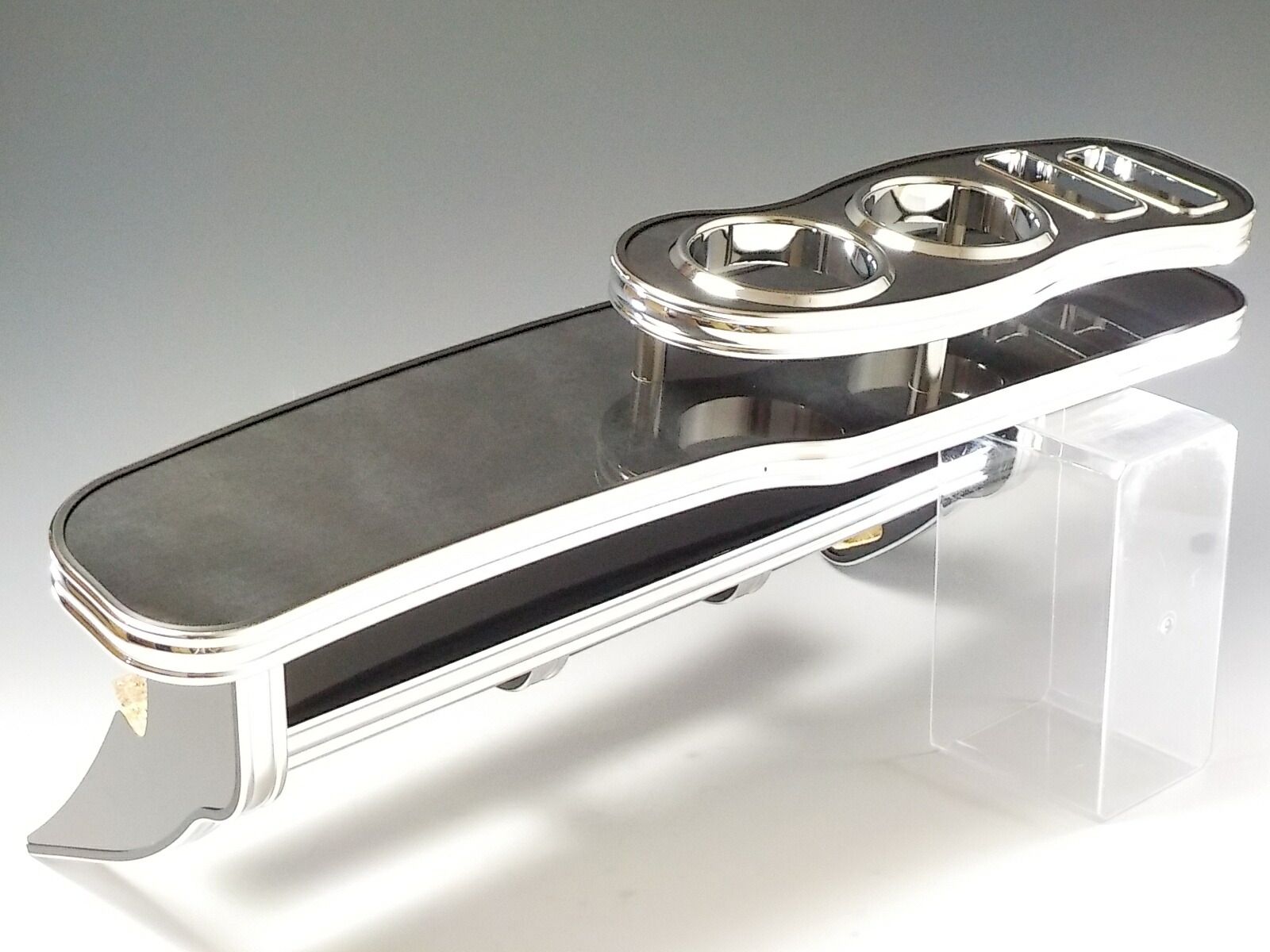 フロントテーブル