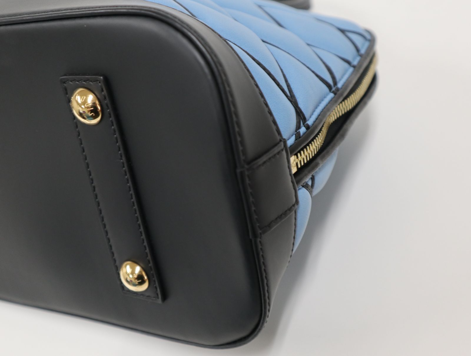 ルイヴィトン LOUIS VUITTON マルタージュ アルマPM ラムスキン  