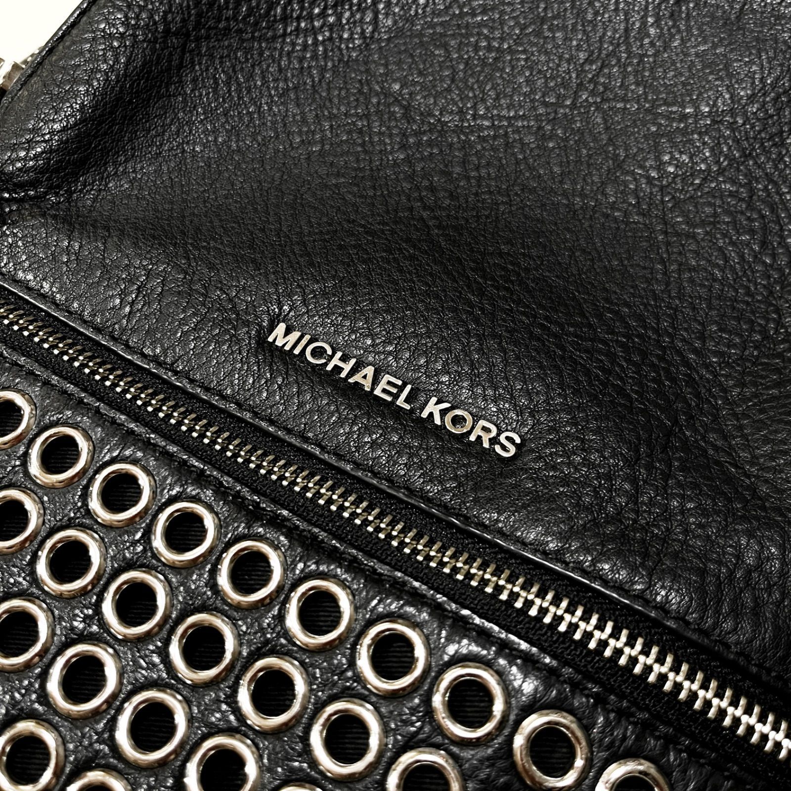 MICHAEL KORS スタッズブラックリュック スタッズ付きブラックリュック