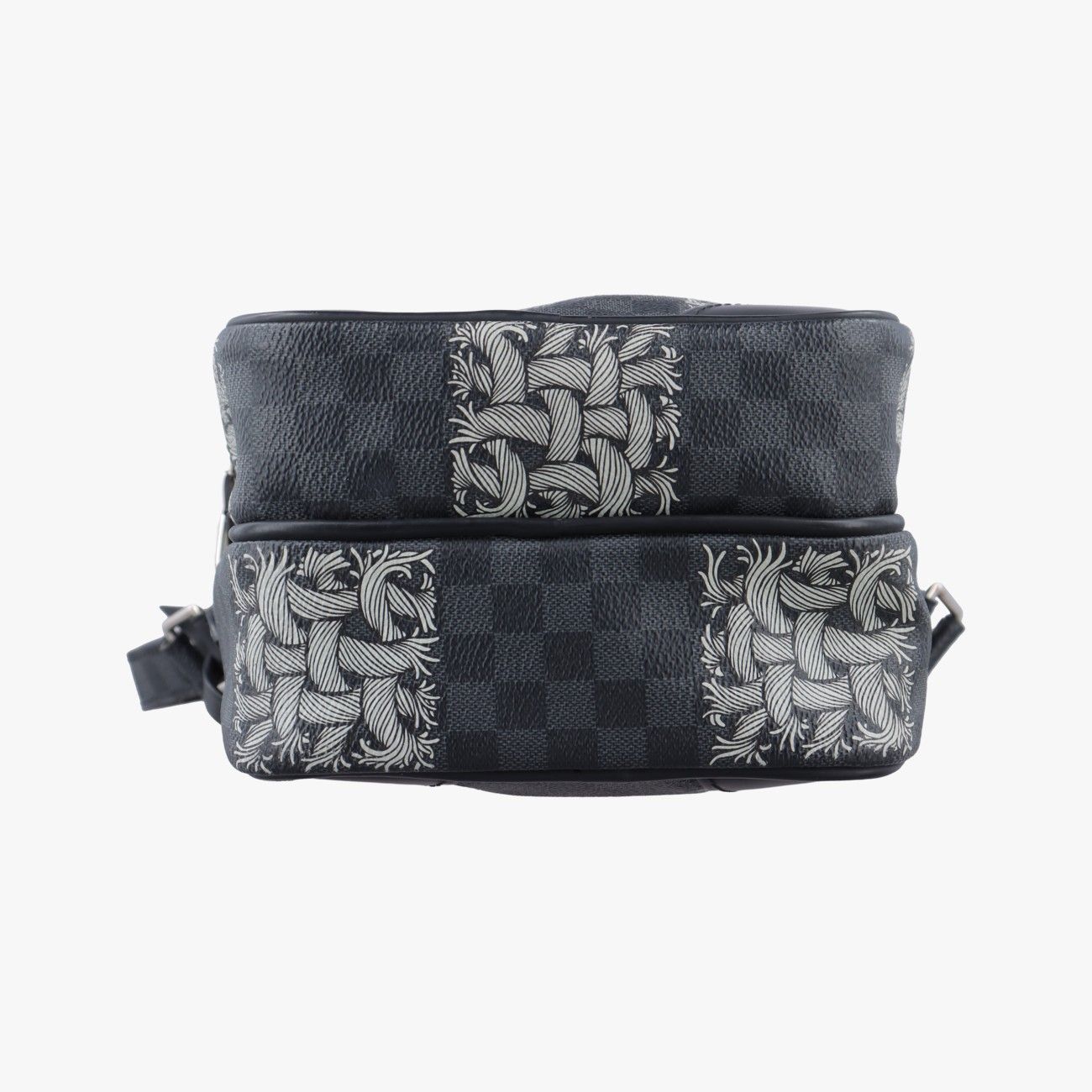 ルイヴィトンLouis Vuittonアマゾン クリストファー ネメス ブラック  