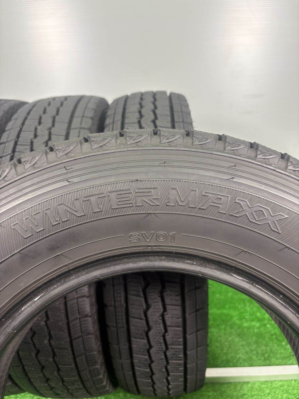 145R12LT ダンロップ WV01 製 4本 冬タイヤ スタッドレス TA590 TRITUETUBI_COM