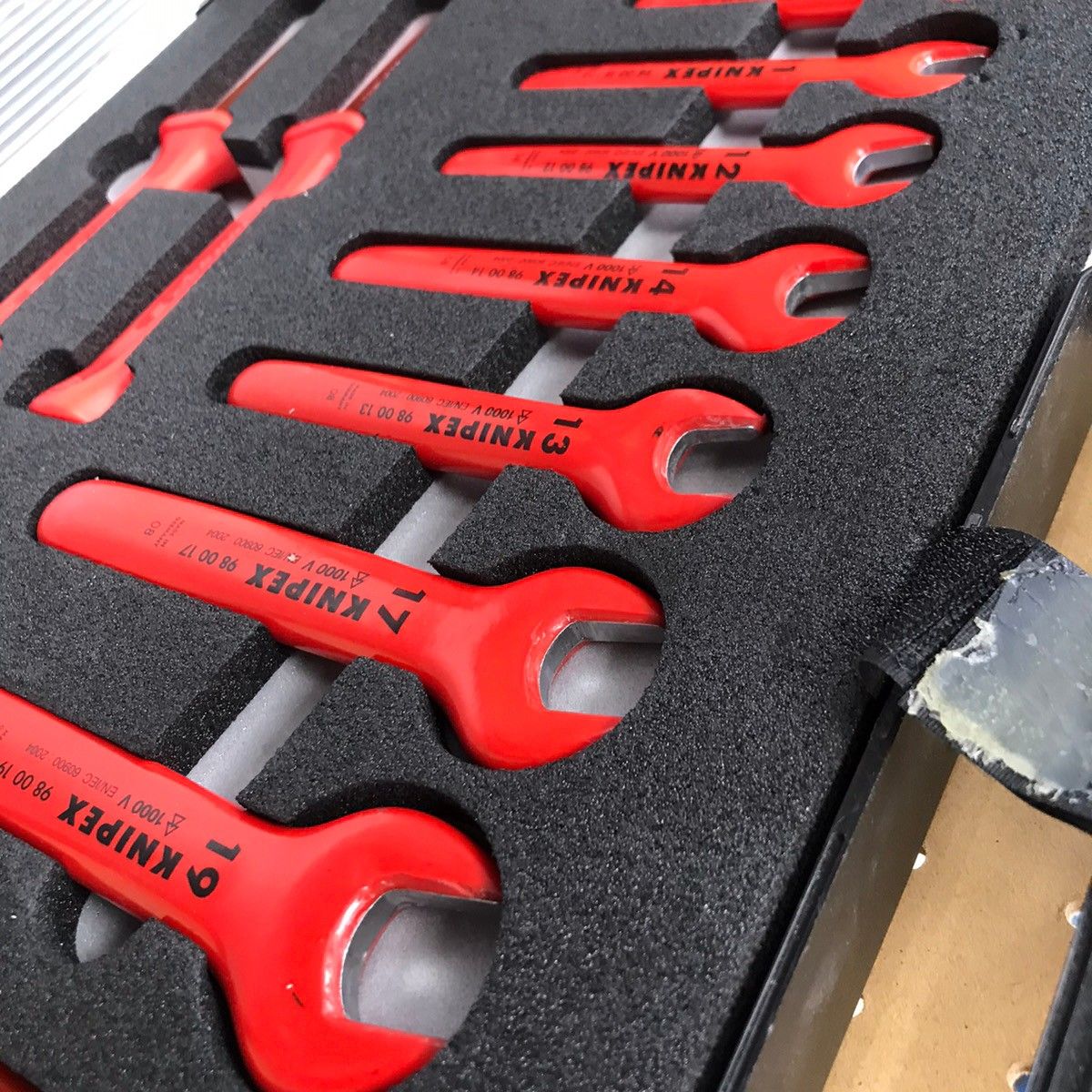 KNIPEX クニペックス 絶縁工具26点セット 989912【川崎店】 - メルカリ