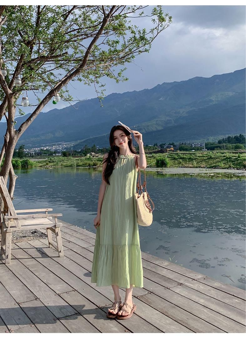 フレンチホルターネック♪Aラインロングワンピース 春の女性らしさ満開アイテム