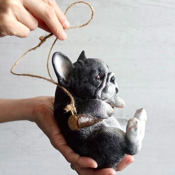 かわいい！フレンチブルドッグの置物 高さ11cm×幅12cm おねだりするわんこ《 フレンチブルドッグ (21.8cm)》〔 WOOBIA ウービア ガーデニング 犬 置物 子犬 北欧 おしゃれ ガーデン雑貨  動物 ガーデニング雑貨 かわいい ナチュラル 庭 玄関 屋外 オブジェ イギリス アニマル ウェルカム エクステリア インテリア 〕 |