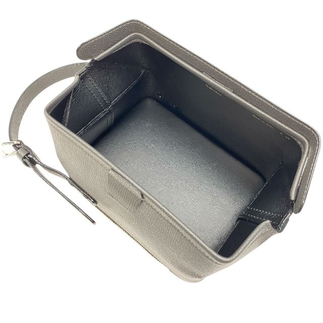 ヴァレクストラ F 0V N539097 トリックトラック レザー ハンドバッグ レザー ソフトカーフスキン グレー Valextra 安心品質 レディース メンズ ユニセックス ブランドバッグ 感 ミニバッグ おしゃれ シンプル NEXPOTALLINN_EU