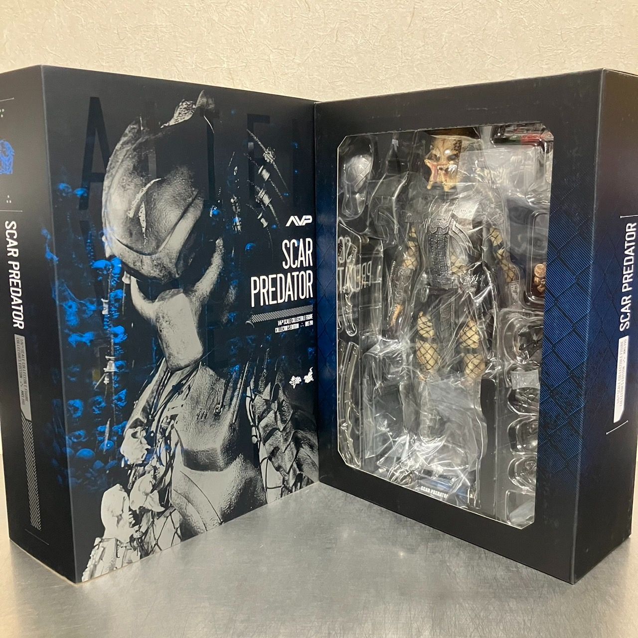ホットトイズ スカープレデター 1/6スケールフィギュア Amazon.co.jp: ムービー・マスターピース AVP 1/6スケール