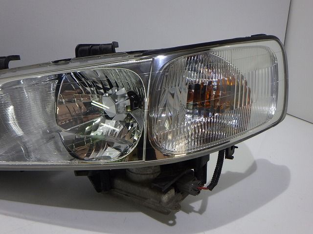 ヘッドライト左右