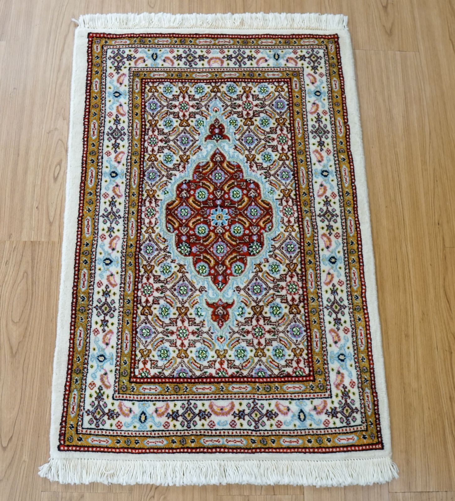 88×60cm ペルシャ 手織り絨毯 ムード