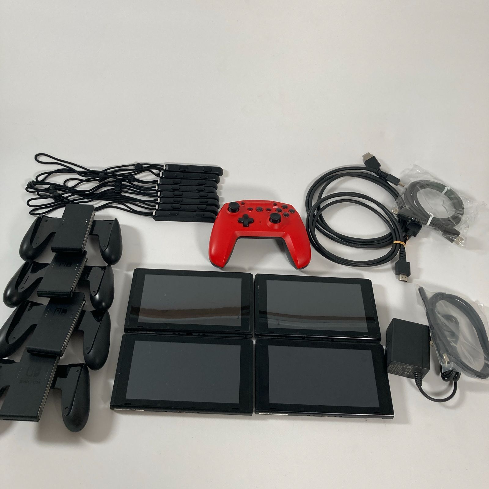 【ジャンク品】Switch本体+周辺機器4点セット ジャンク品】Nintendo Switch 本体×4台セット＋サイバー