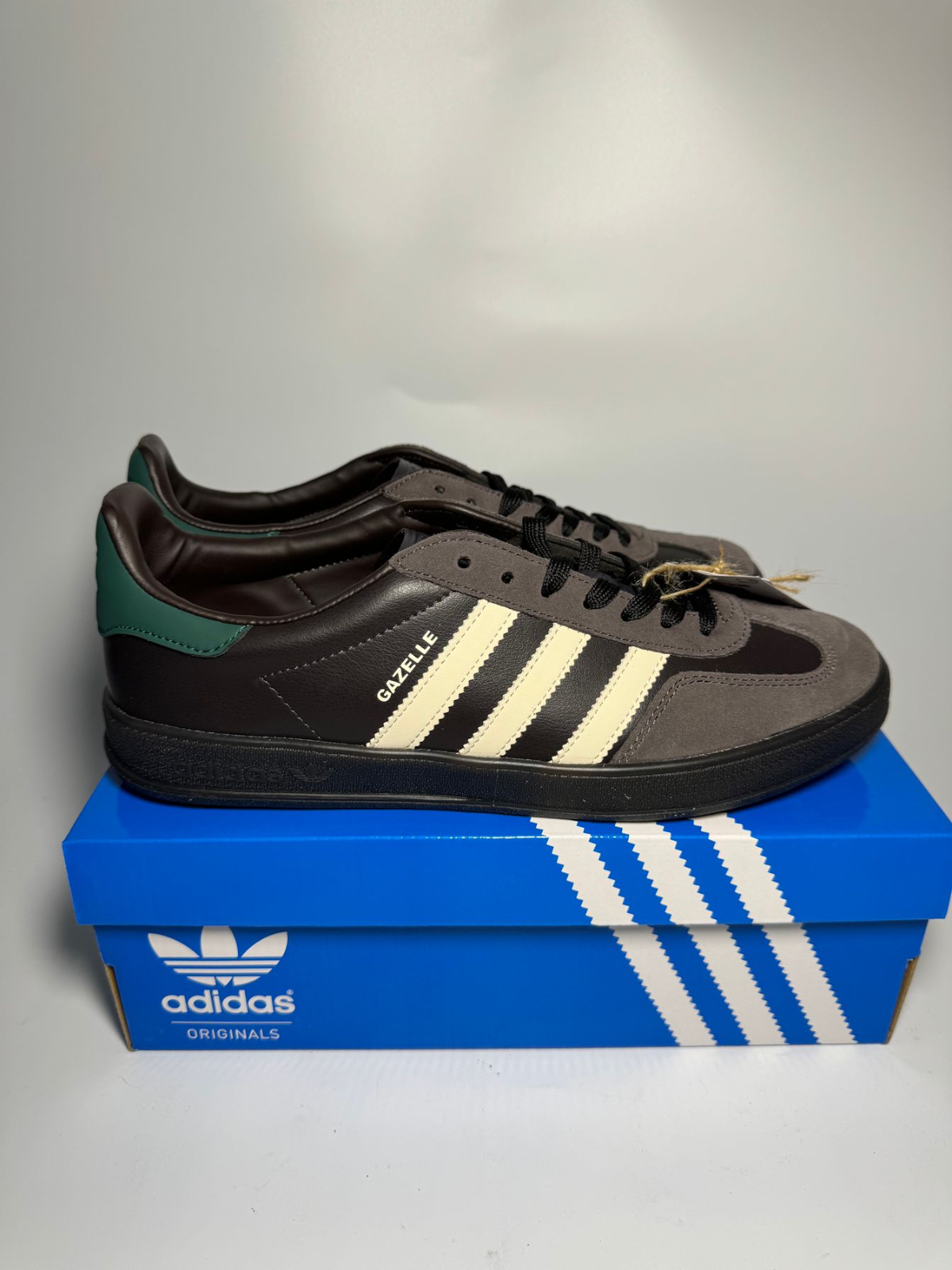 超值！新品 Adidas Gazelle Indoor スニーカー IH0374