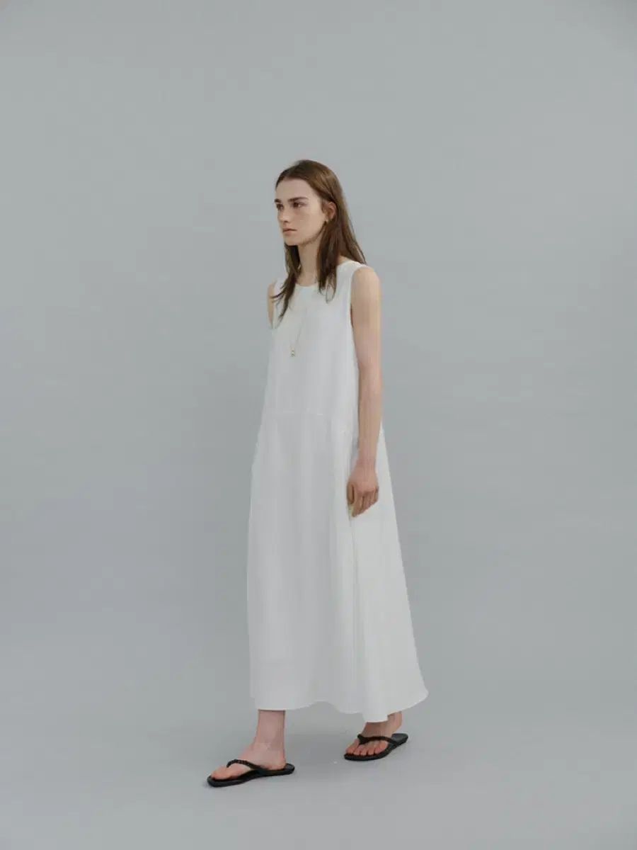 URAGO ウラゴ ワンピース anne sleeveless long dress