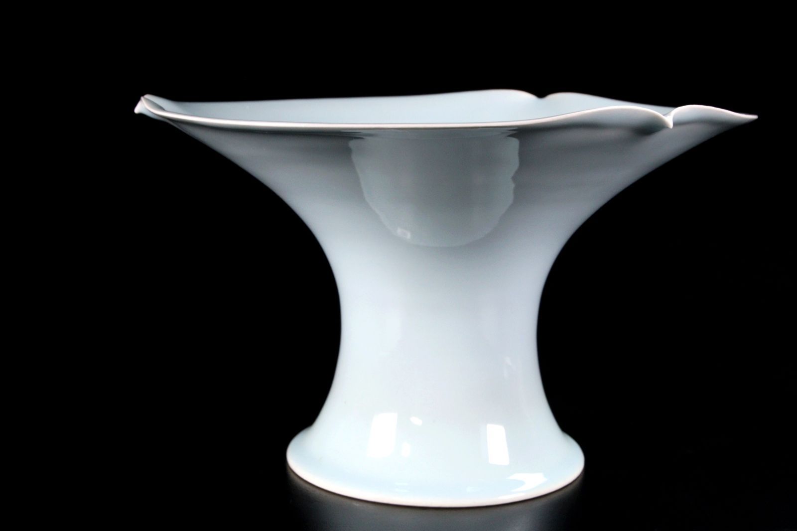 川瀬忍 青磁花入 27cm 花瓶 共箱 唐物骨董 唐物 骨董 古美術 楾 P169