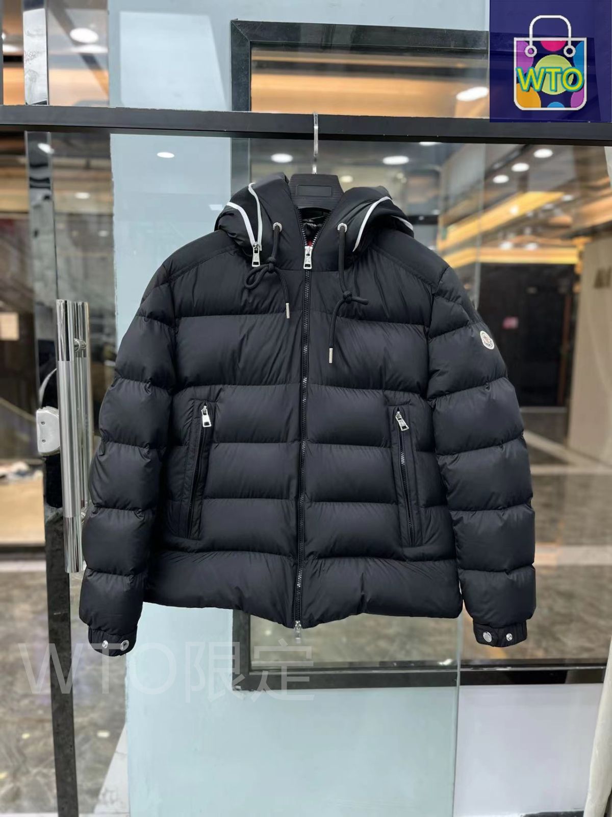 【VIPセール】MONCLER モンクレール 数量限定 ダウン MOLE VIPセール】MONCLER（モンクレール）ダウンジャケット