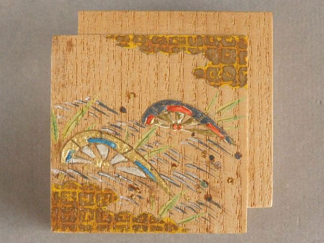 茶道具 祥桑軒【川本光春 作】 『桐木地 春草絵 色紙 香合』在印 桐共箱 共布 茶道具 祥桑軒【川本光春 作】 『桐木地 春草絵 色紙 香合』在印