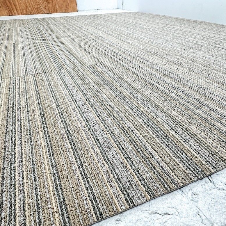 sangetsu＞カーペットタイル 販売 500角（型番：NT7201）【未使用