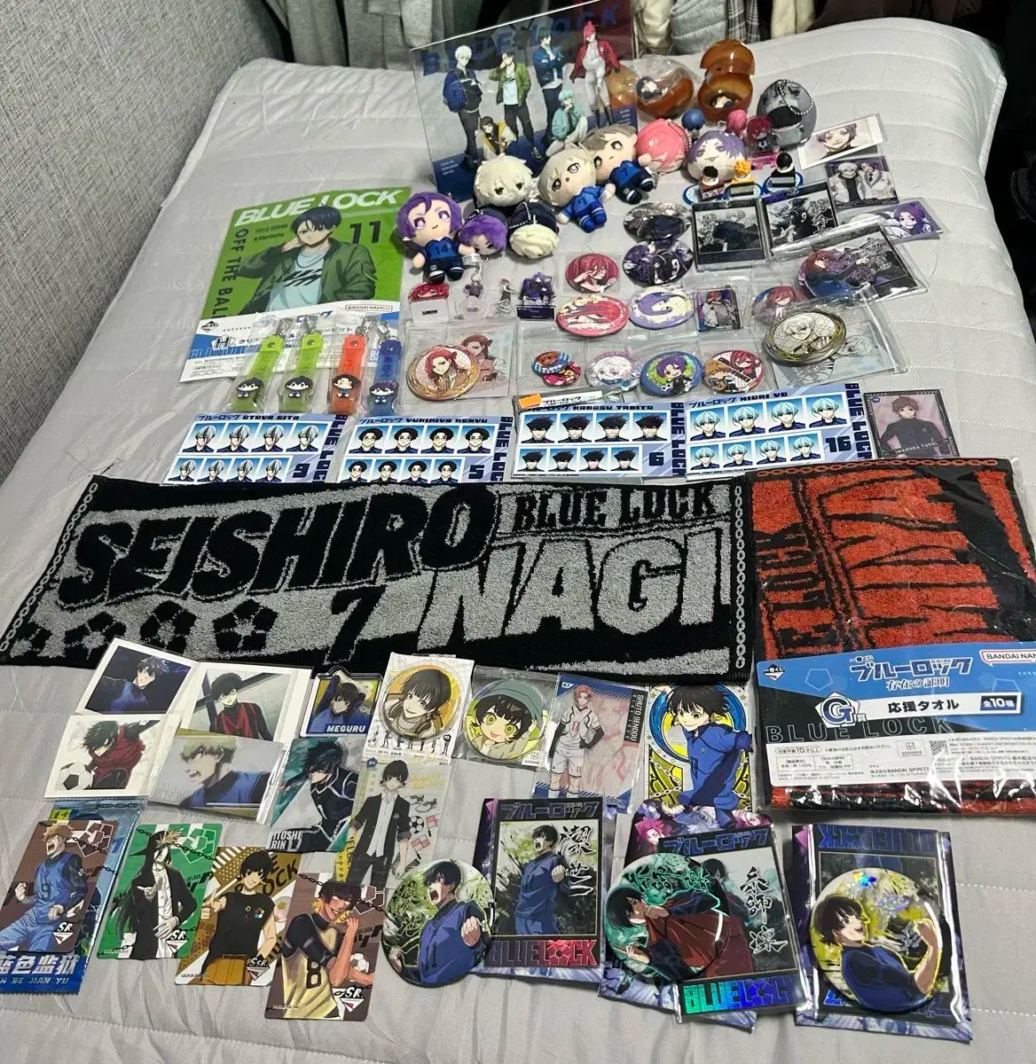 ブルーロック ブルロ グッズ ぬいぐるみ タオル フォトカード アクリルスタンド など