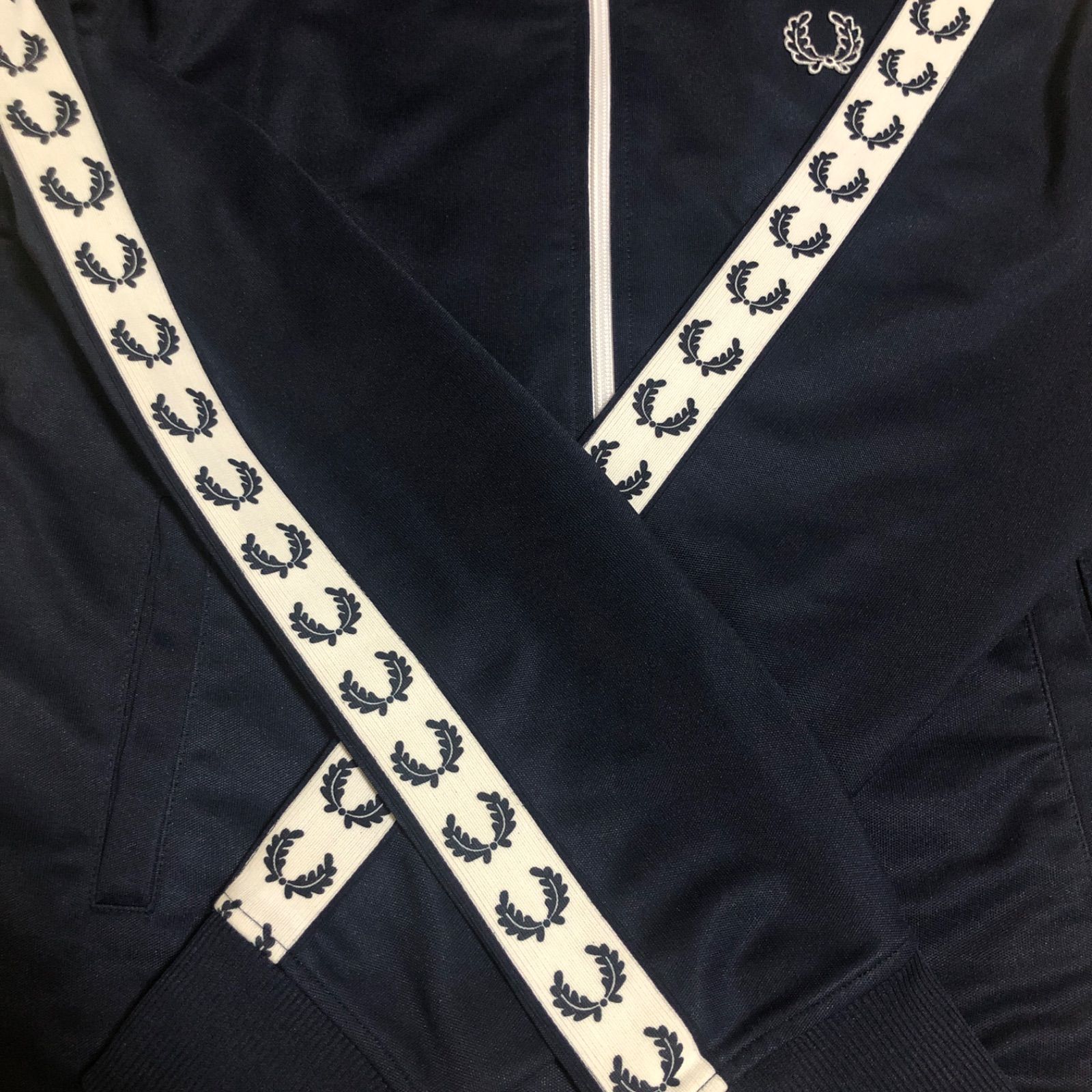 Fred Perry⭐️トラックジャケット/ジャージ L 刺繍/テープ月桂樹 