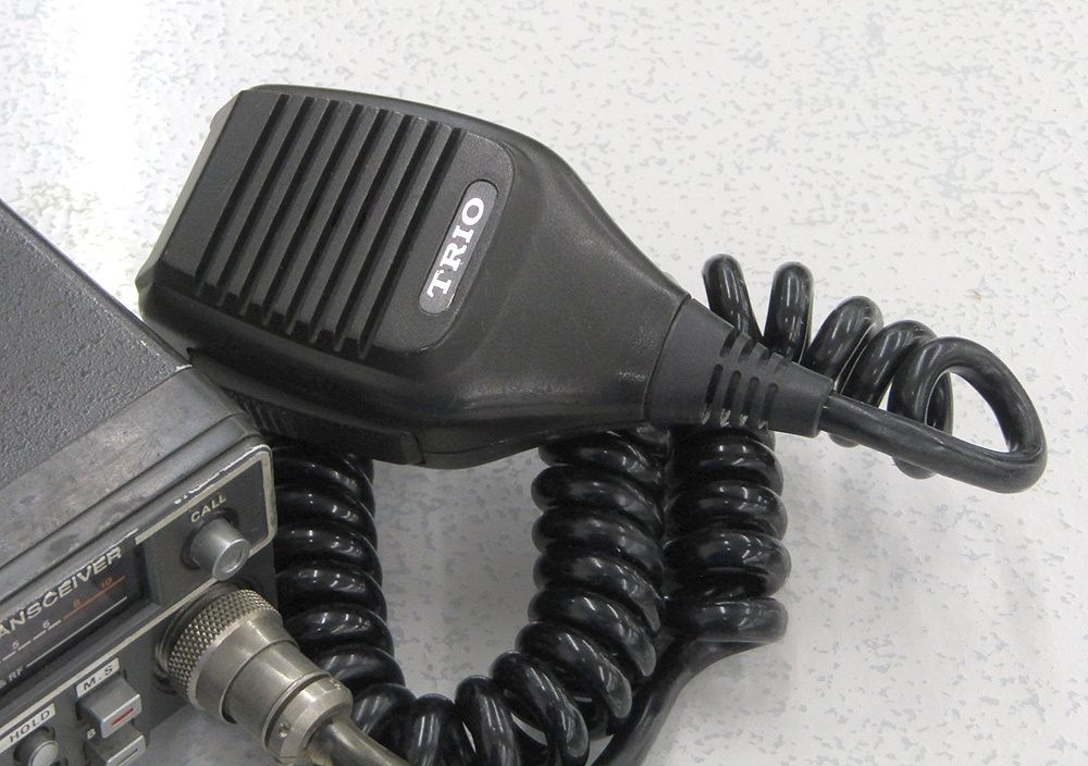 トリオ2m FM POWER AMPLIFIER他 無線機周辺機器 4台 現状品 TRIO トリオ 2m FMトランシーバー TR-7700 無線機器 【公式通販】