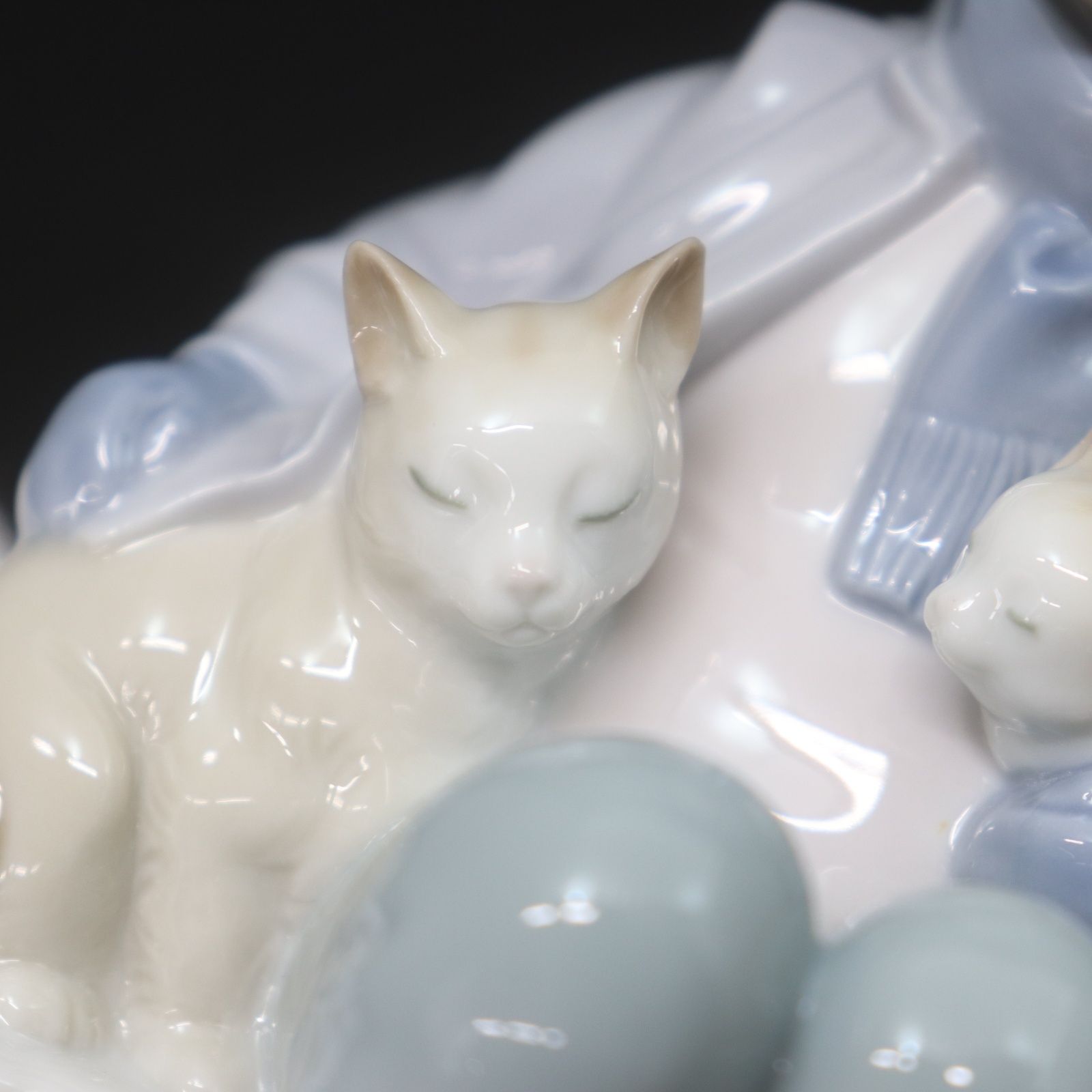 リヤドロ 陶器 置物『猫とカエル』 にらいみあい アンティーク 希少 IT5QMPG9K8Z2 LLADRO リヤドロ 猫あたためてあげるね 8023 少女