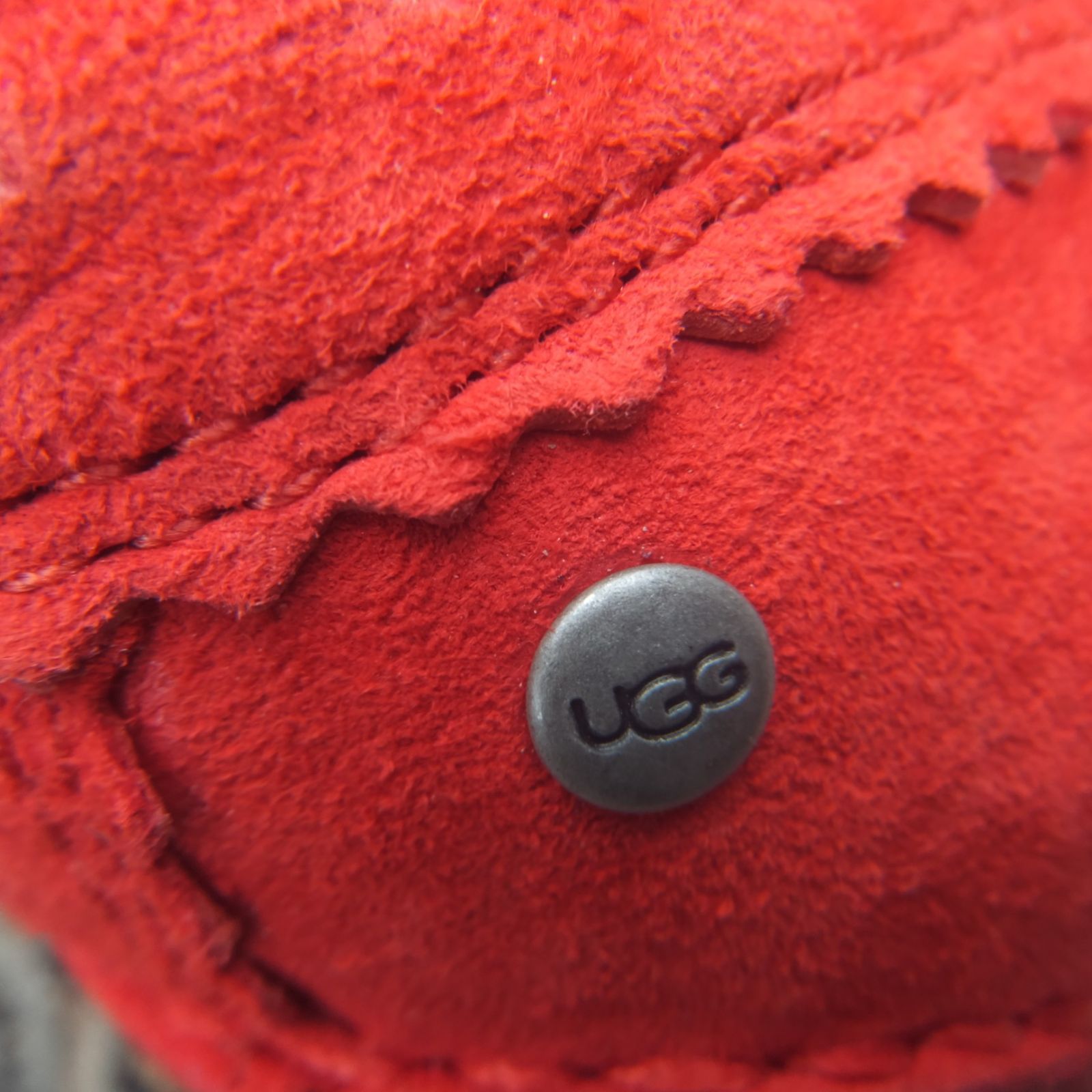 ugg suede　moccasin shoes