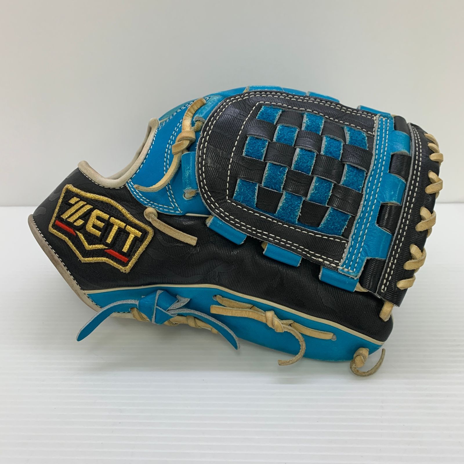 ゼット ZETT プロステイタス 軟式 大人 一般 内野手用 グローブ グラブ 右投げ 品 野球 6162