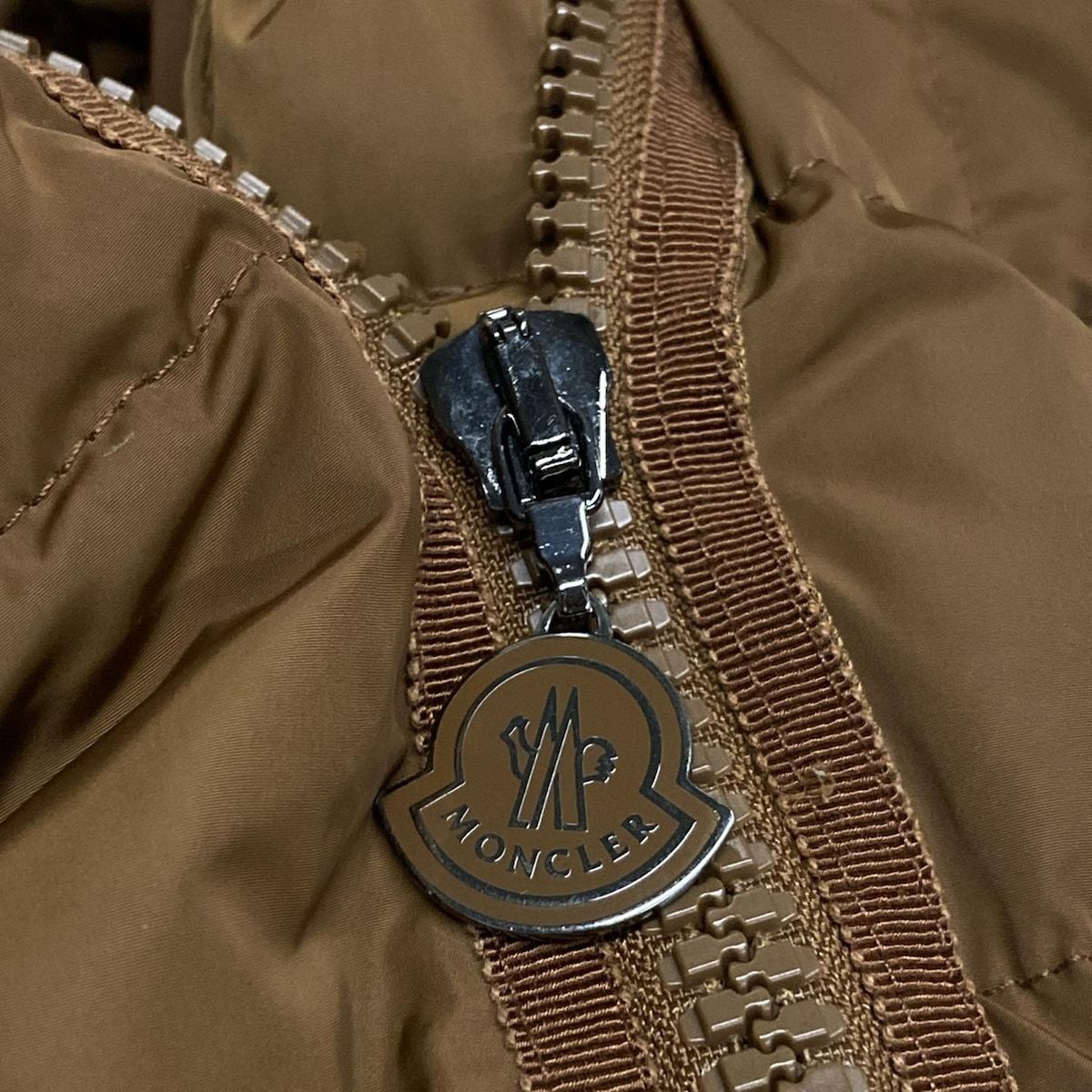 MONCLER ブラウン ダウンジャケット モンクレール】ブラウンジャケット