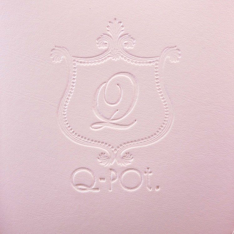 | Q-pot. Q-pot 2027年度ご入学用 ランドセル ランドセル』2022年3月1日(火)ご予約スタート！ 0 Q-pot.ランドセル 2027年度ランドセル予約開始！ ONLINE SHOP ランドセル』2月28日(土)予約開始！カタログ 2027年度ご入学用『Q-pot. ハリー・ポッター×Q-pot.の“チョコレート”ランドセル、ホグワーツの ストロベリー Ｑ－ｐｏｔ｜ランドセル2027｜特集｜大丸松坂屋オンラインストア公式