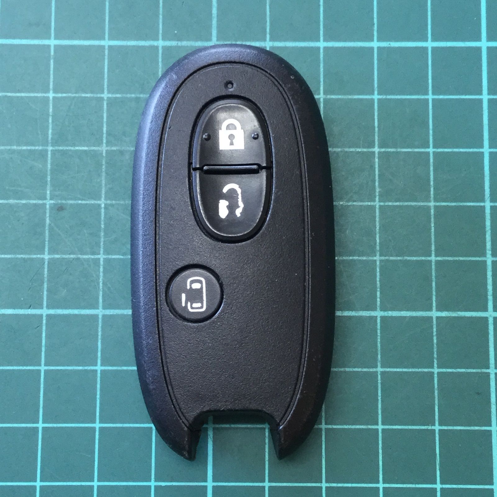 SU9829 スズキ 純正 007AA0080スマートキーレス パレット ソリオ ルークス等MK21S MA15S 日産 片側スライド 3ボタン