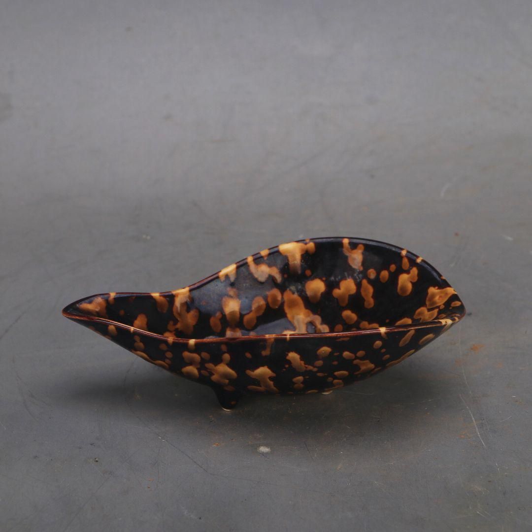虎紋三足杯 景徳鎮 陶磁器 現代工芸品 美術品 装飾品 置物