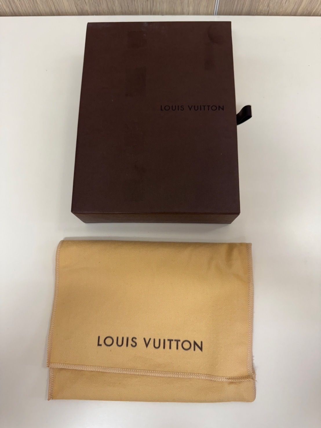 美品✨ルイヴィトン モノグラム 折り財布 Wホック財布 極美品】 LOUIS VUITTONルイヴィトン 本物 モノグラム