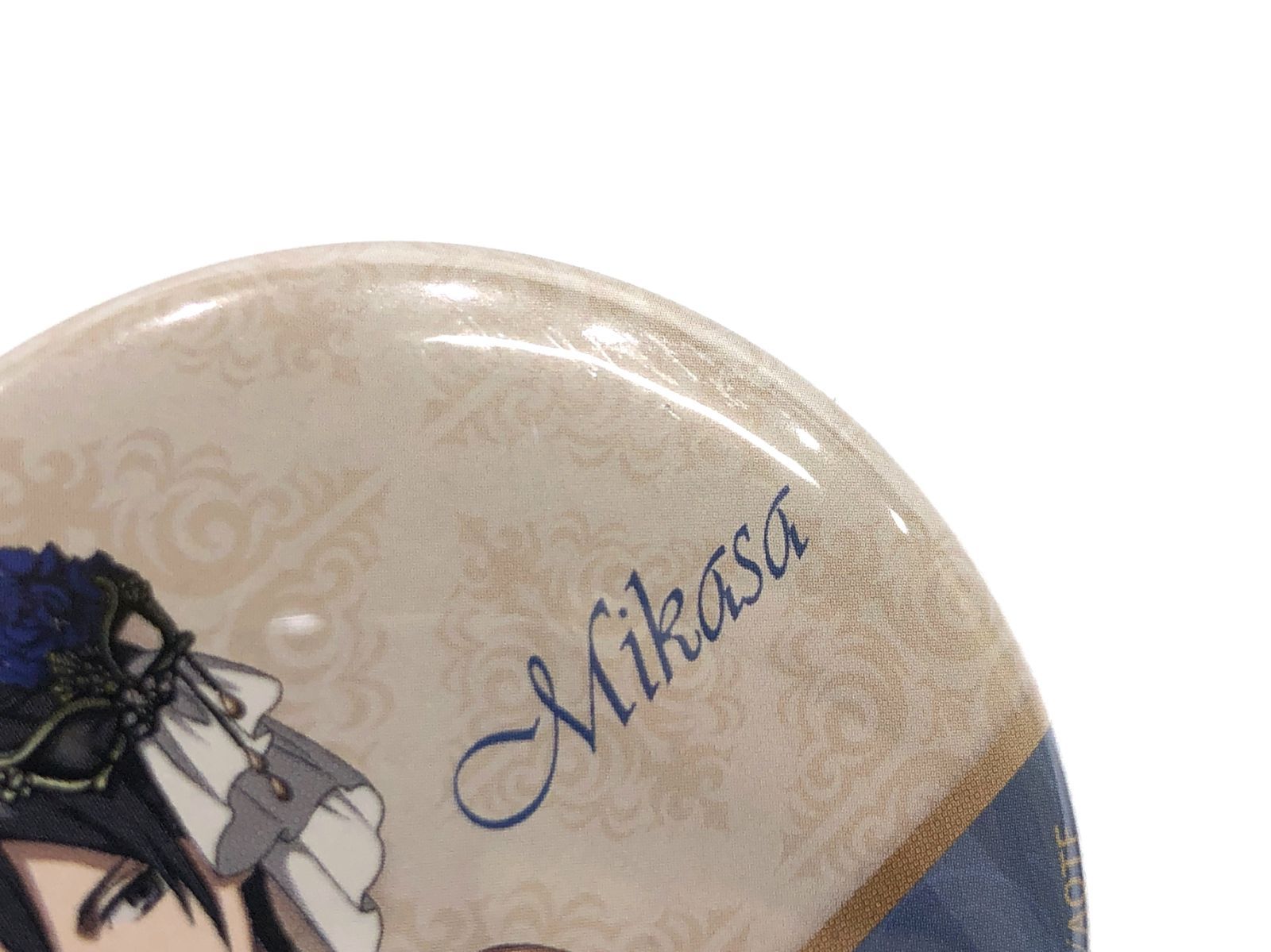 小牧店】進撃の巨人 仮面舞踏会 ミカサ 缶バッジ 2種セット