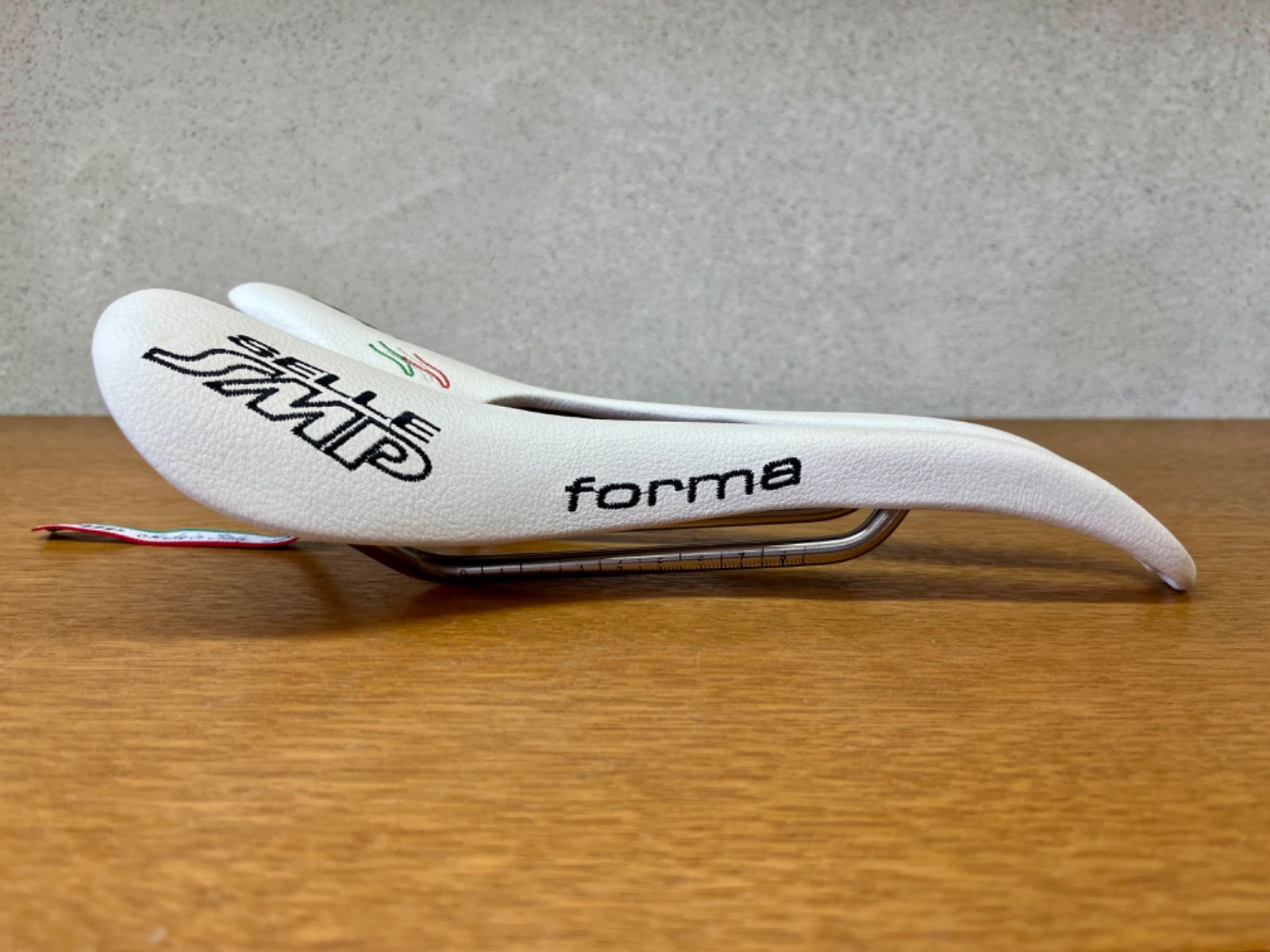新品未使用】 SELLE SMP forma セラエスエムピー フォーマ ロード 