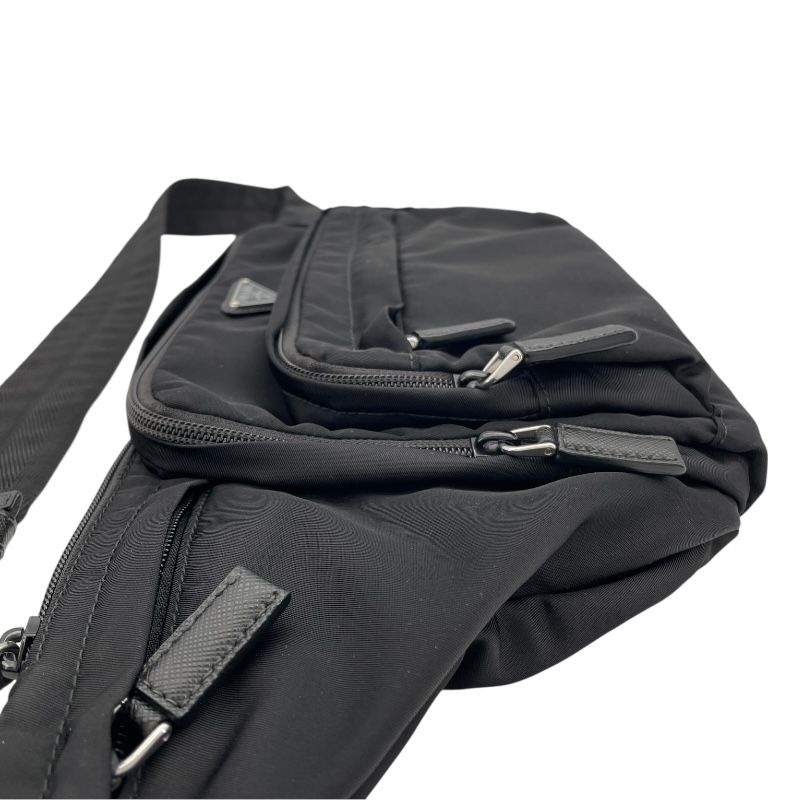 プラダ PRADA ボディバッグ ブラック SV金具 ナイロン メンズ
