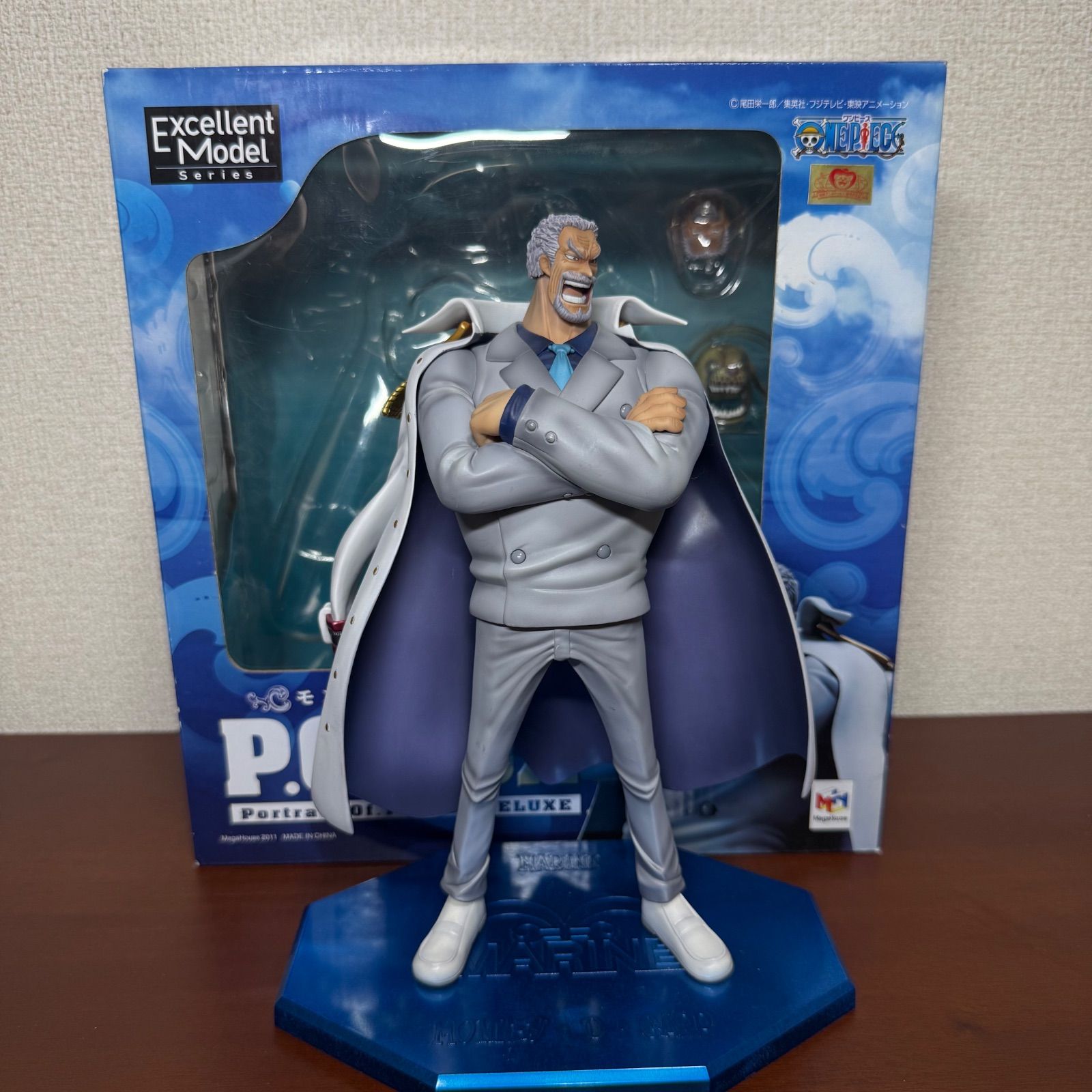 ワンピースフィギュアセット 81LkOPo+D+L._UF350,350_QL50_.jpg