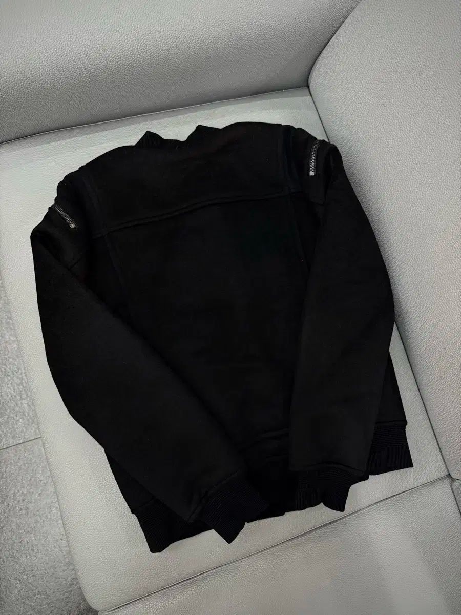 ゴルフウェア 防風ダウン